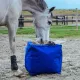 Fluffy Feeder - distributeur de foin slowfeeder