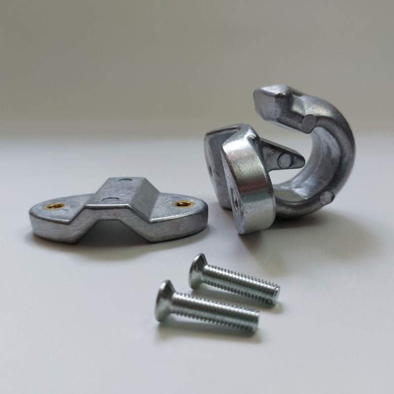 Crochet séparé en 2 parties